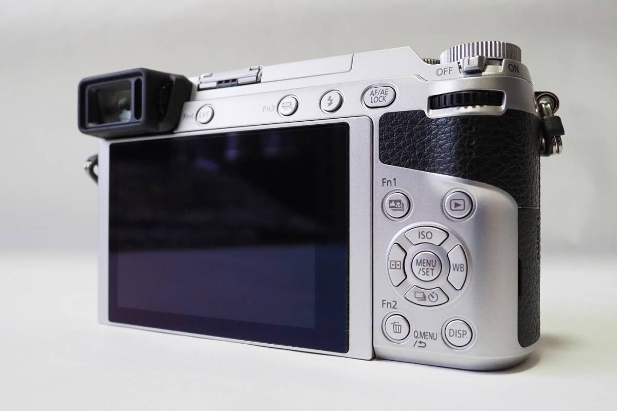 パナソニック LUMIX DMC-GX7MK2 ルミクス シルバー カメラ、光学機器
