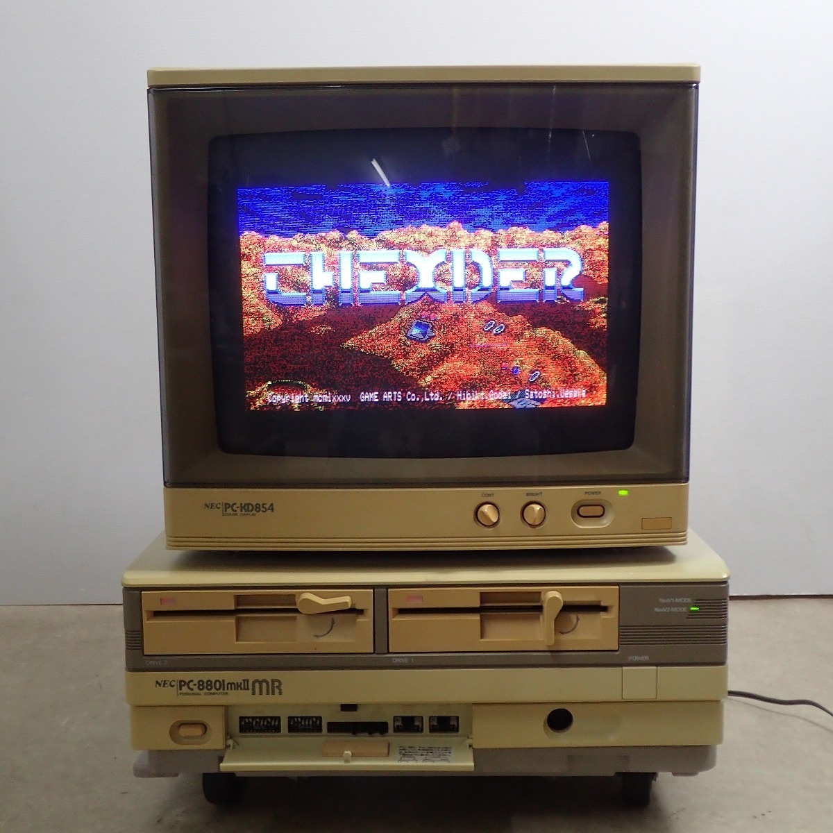動作確認済 NEC PC-8801mkIIMR 本体 + カラーディスプレイ PC-KD854