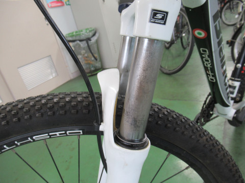 『現地引取、現金払い限定』高槻市の放置自転車対策リサイクル販売　№１　Bianchi（KUMA)_2