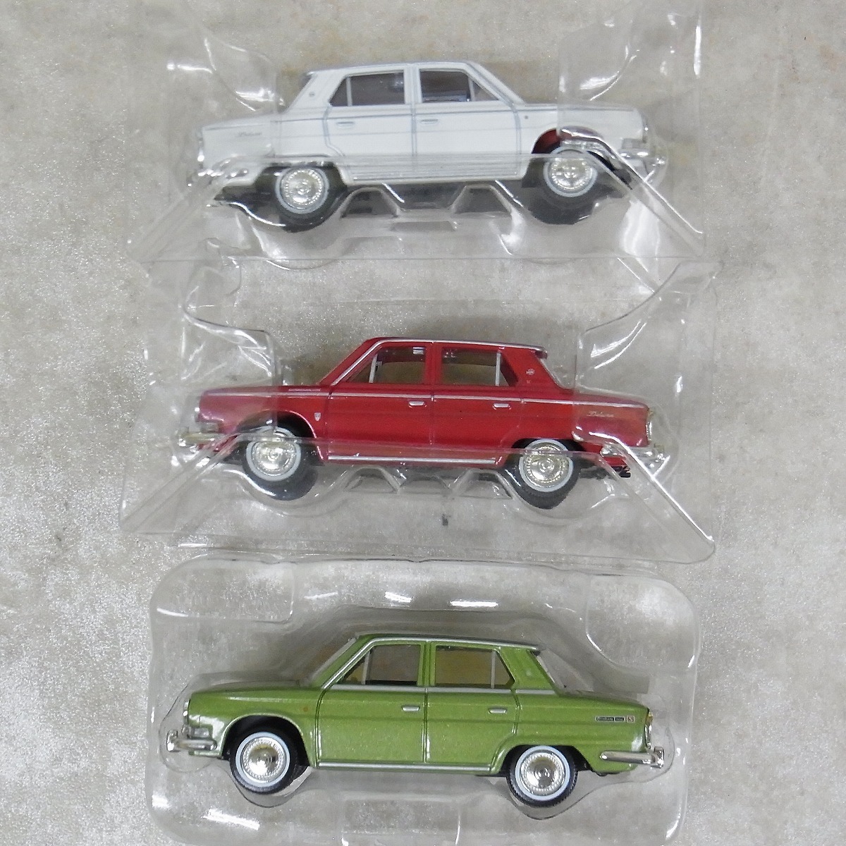 トミカリミテッドヴィンテージ 日野 コンテッサ 1300/S 計3台set トミカリミテッドヴィンテージ 日野 コンテッサ 1300/S 計3台set