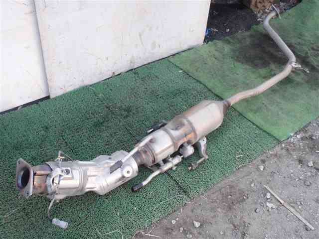 プリウス 触媒 ZVW30 エキゾーストパイプ トヨタ ショクバイ Yahoo