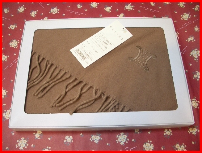 CELINE ひざ掛け　ウール100% ベージュ70x130cm 未使用 CELINE ひざ掛けウール100% ベージュ 70x130cm