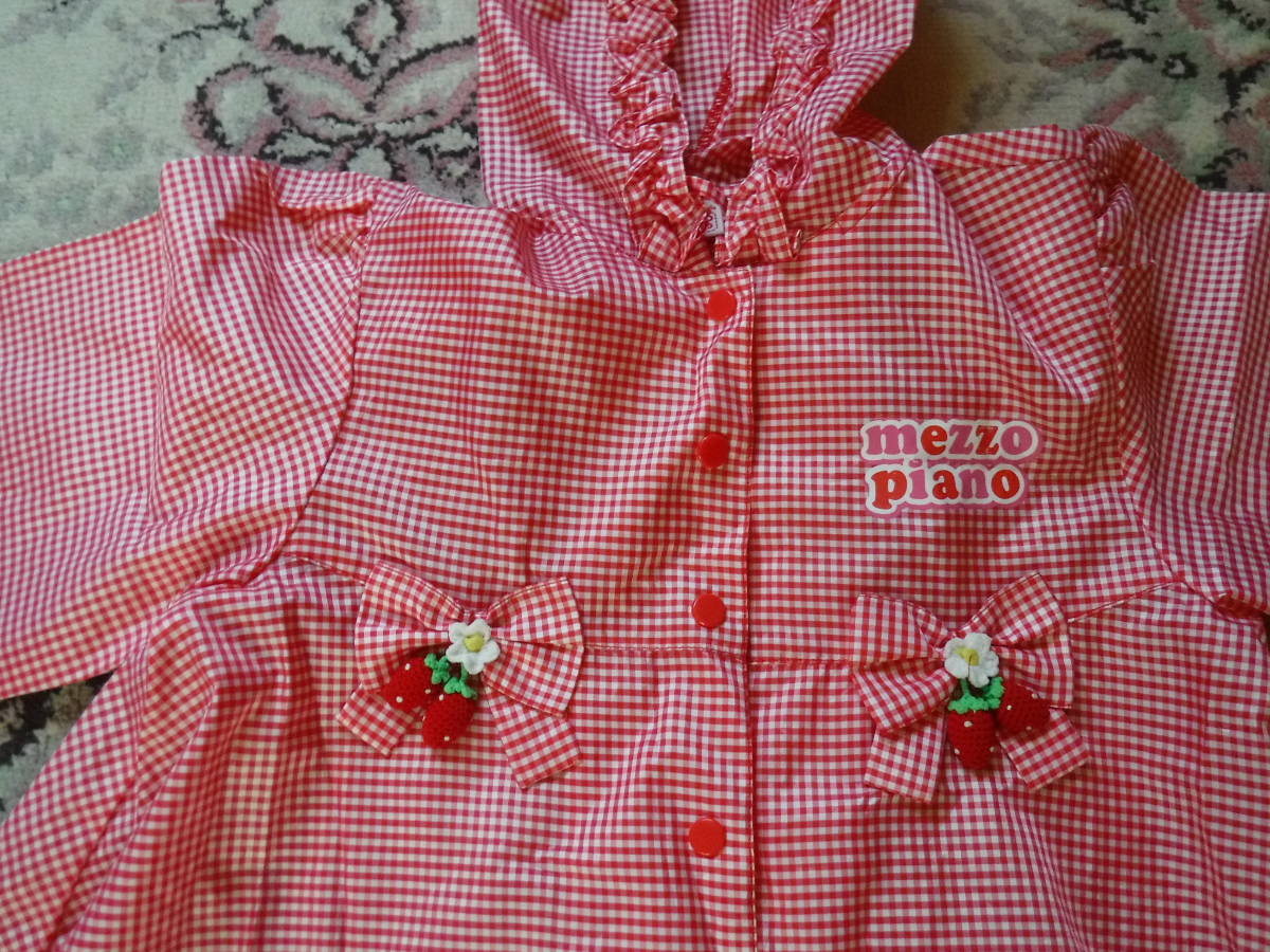 メゾピアノ レインコート １３０ 合羽 雨カッパ おまけ ケース付き 130 125 134cm 売買されたオークション情報 Yahooの商品情報をアーカイブ公開 オークファン Aucfan Com