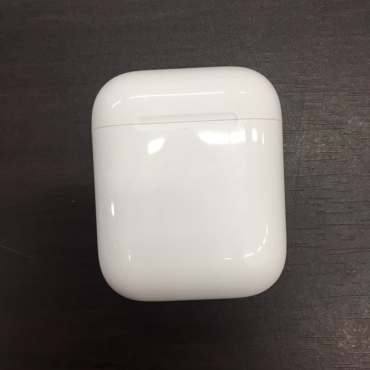 W3/【良品】Apple AirPods with Charging CASE MV7N2J/A A2032 動作確認済 ワイヤレスイヤホン Bluetooth アップル エアポッズ