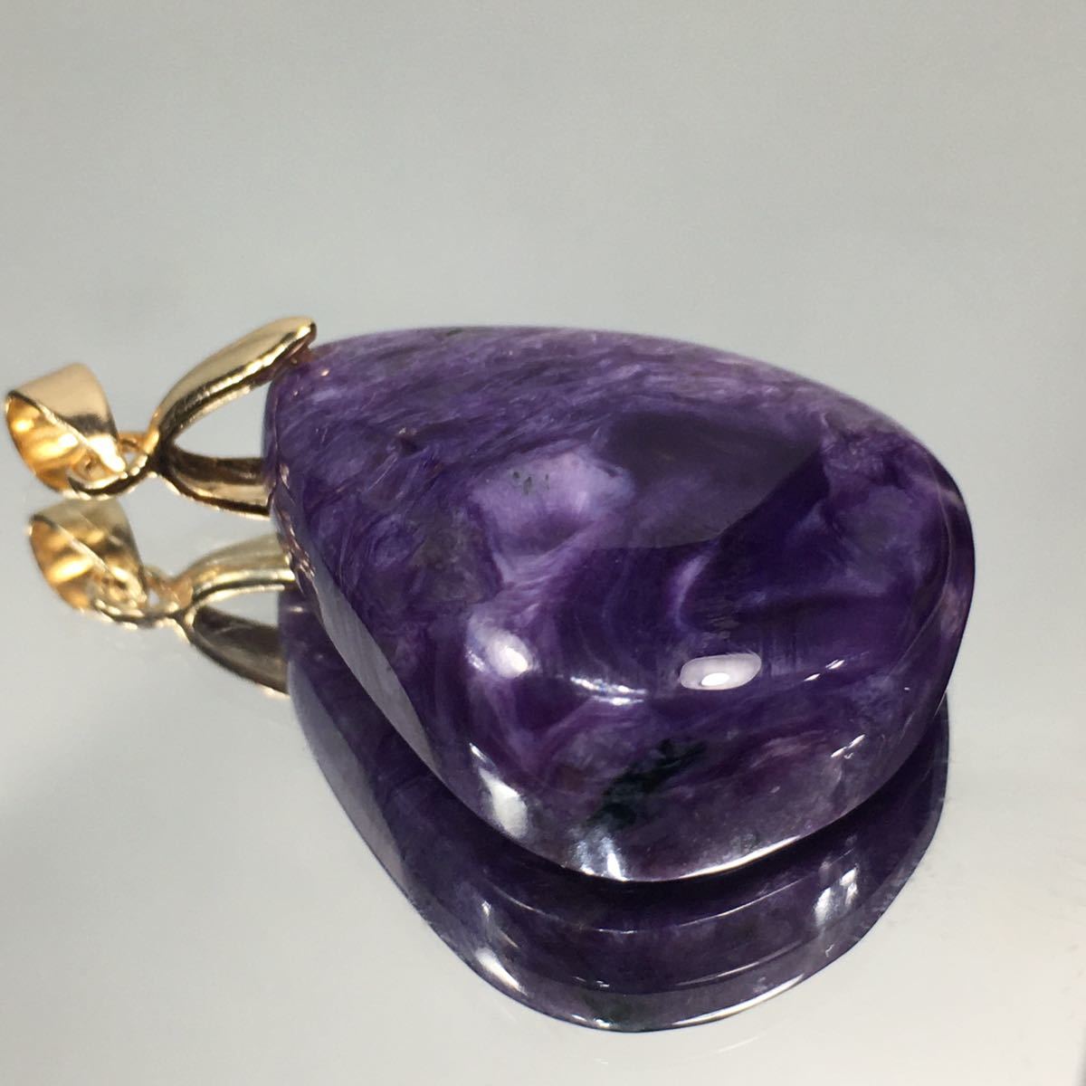 《No.T287》世界三大ヒーリングストーン　チャロアイト　ペンダントトップ