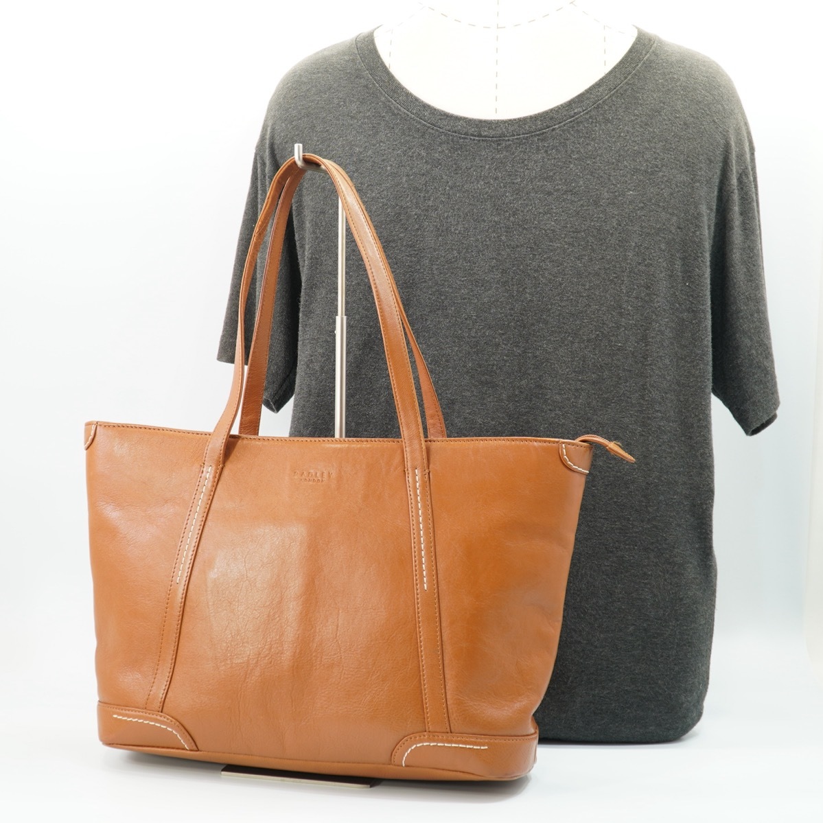 送料無料☆YouTubeアリ☆ 良好 定価40000円 ラドリー RADLEY LONDON