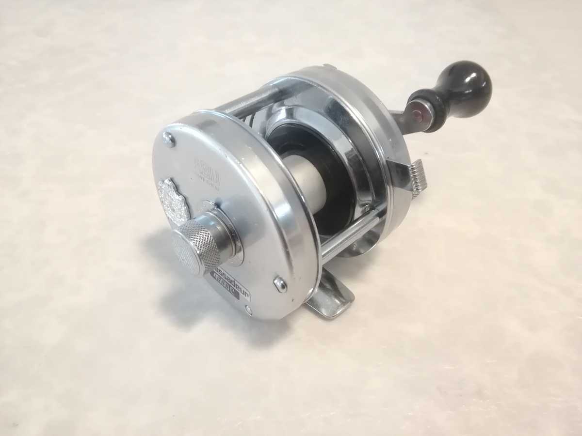 中古⁄美品 アブガルシア アンバサダー 4500C ブルーグレー パワー