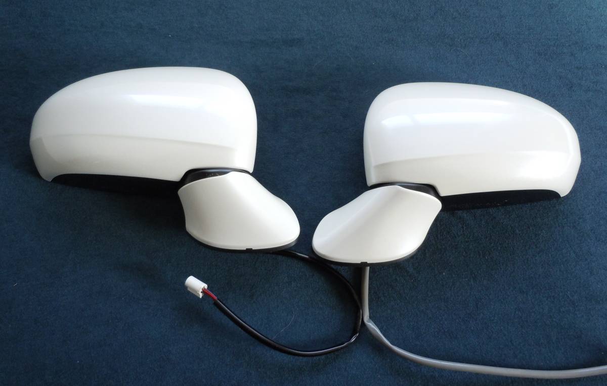 ★☆トヨタ ウィッシュ DBA-ZGE20W 純正 右・左ドアミラー パールホワイト 美品 ☆★