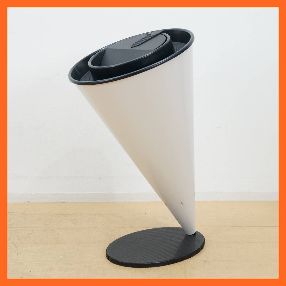 カルテル/Kartell Italy コーンバスケット ホワイト系 蓋付 カルテル/Kartell Italy コーンバスケット ホワイト系 蓋付