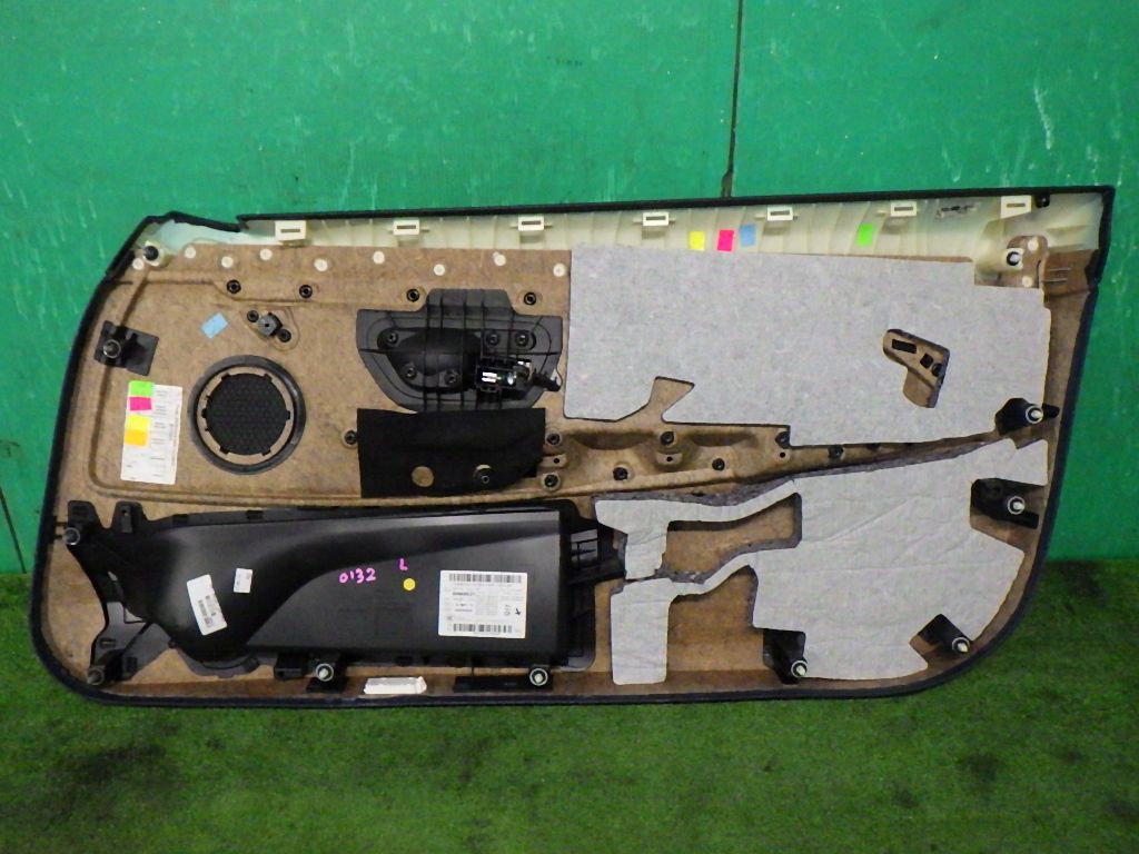 特価 F82 F83 M4 F32 F33 カーボン ドアトリム パネル BMW F82 F83 M4