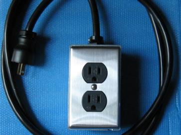 3Pプラグ電源タップ or 接地形2P 125V Belden非メッキ2口2P |