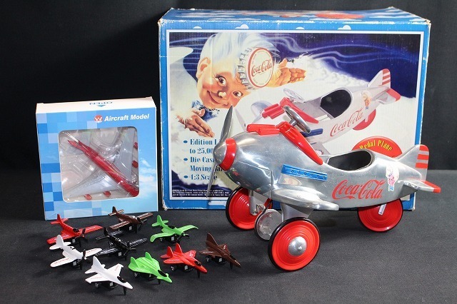 【1nCO03433D】★飛行機 玩具★コカ・コーラ★ダイキャストメタル プロペラ飛行機★限定25,000点★エアバス A380 エアクラフトモデル等
