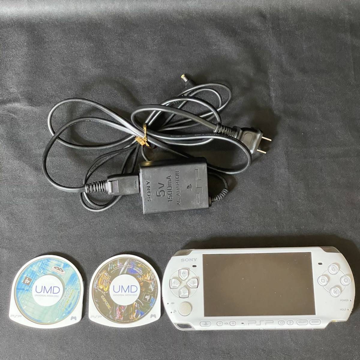 PSP 3000 ブラック 本体 充電器 PSP3000本体レッド✕ブラック 充電器