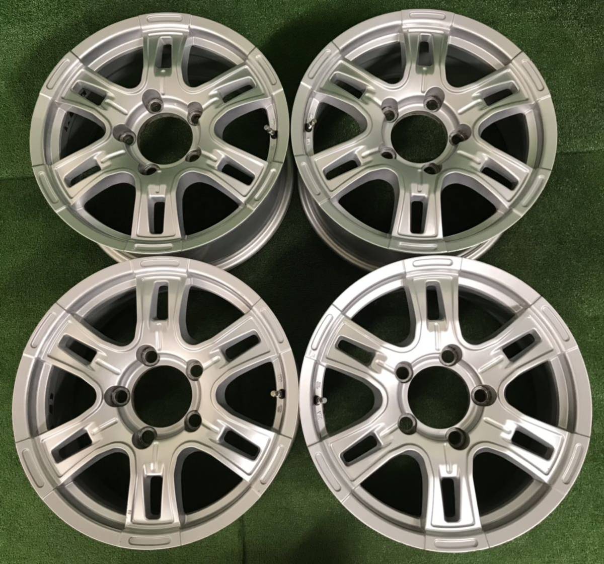 ☆ランドクルーザー200用アルミ 18インチ 150/5H ☆18×8J +45 ☆ランドクルーザー200用アルミ 18インチ 150/5H ☆18×8J +45