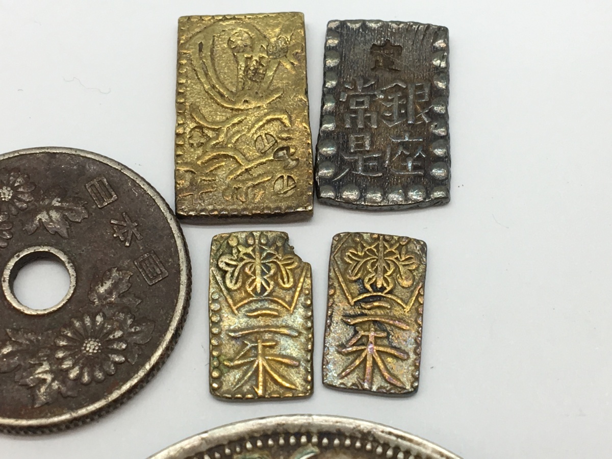 4w2100】日本 明治3年 一圓 / 二朱金 / 一朱銀 他 古銭 まとめ |