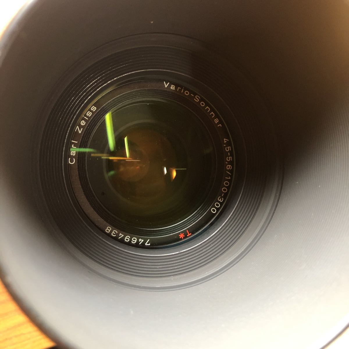 Vario-Sonnar T* Zeiss Carl Contax ZEISS Camera Lenses Review: 4.5 