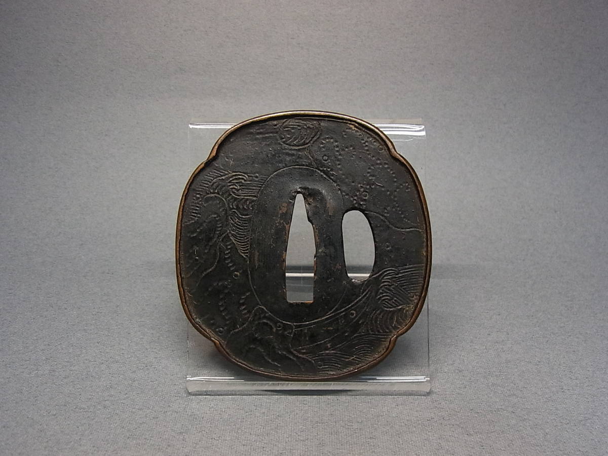 販売品 古金工特別編集 鐔 刀装具 無銘 鍔 木瓜形赤銅魚子地高彫金
