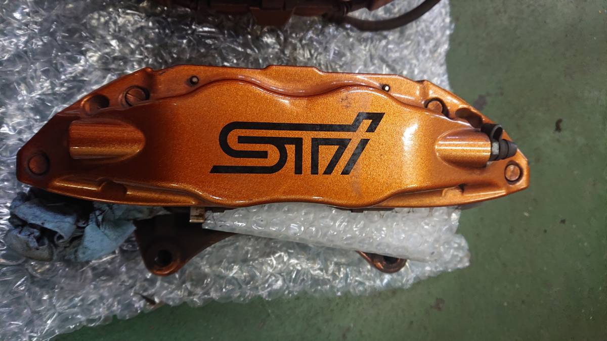 STI ブレンボ スバル流用に GVBスペックC純正 フロントキャリパー 