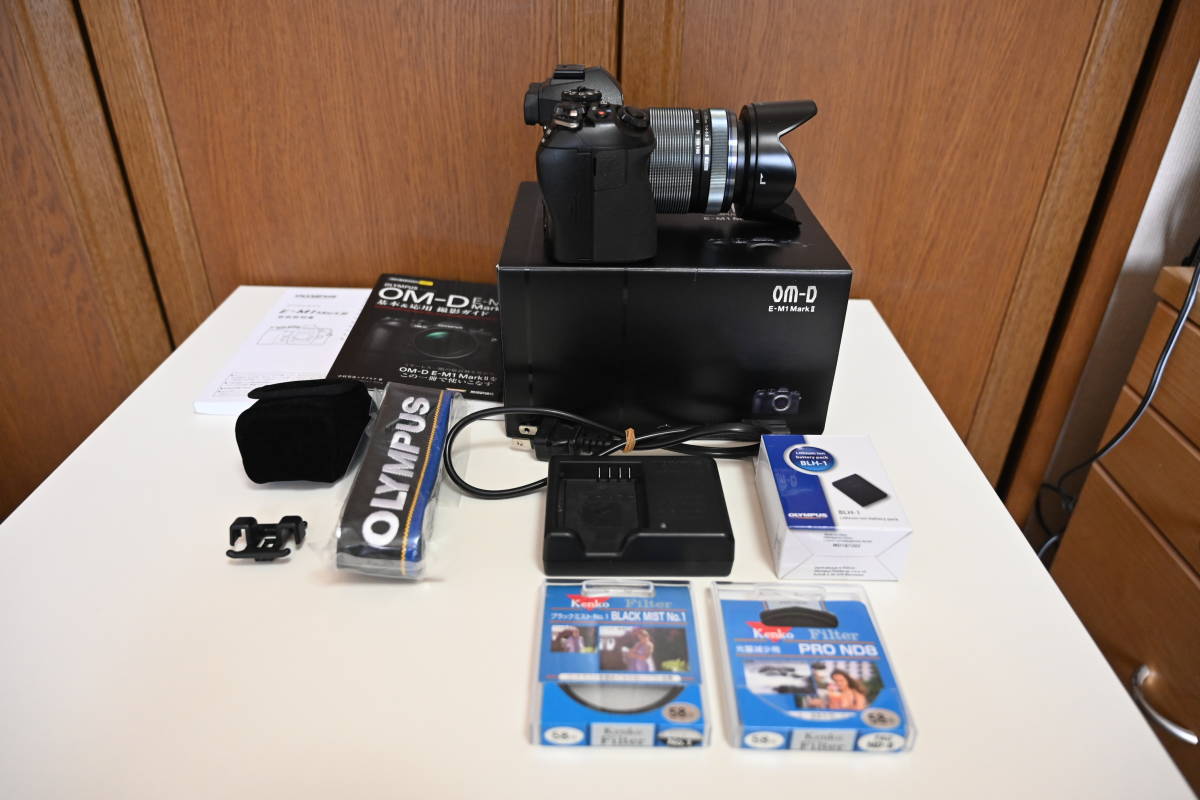 美品】OLYMPUS E-M1 MK2+望遠ズームレンズ（14-150mm F4-5.6Ⅱ
