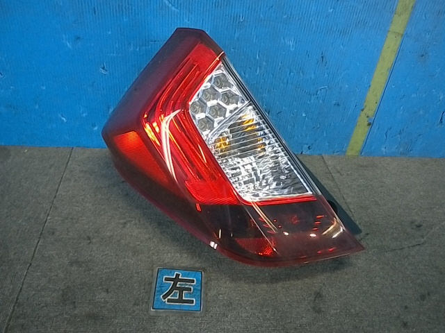  フィットDAA-GP5左テールランプＬＥＤSTANLEYW1698 ZNo:03010663(テールライト)｜売買されたオークション情報、yahooの商品情報をアーカイブ公開 - オークファン ホンダ用