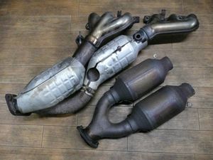 17 クラウン 触媒のYahoo!オークション(旧ヤフオク!)の相場・価格を