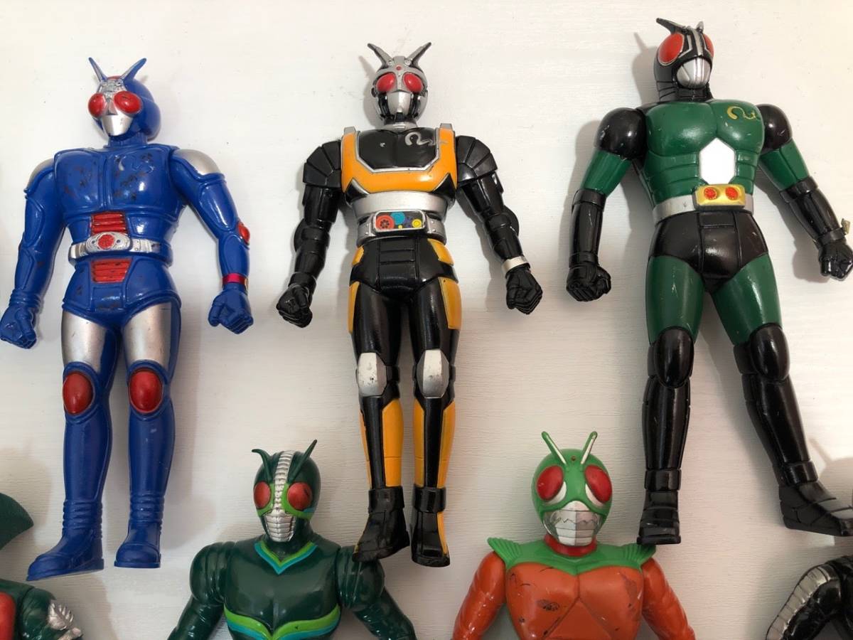 仮面ライダー フィギュア ソフビ 16体セット バンダイ レトロ 仮面