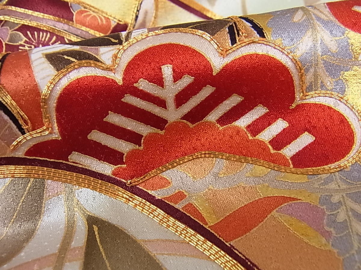 駒刺繍 暈し染め 金彩 逸品 正絹 花美人□豪華振袖 御所車地紙