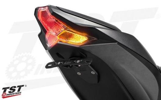 ZX25R TST ブラックウィンカー 4本配線付き ZX25R TST ブラックウィンカー 4本配線付き ZX25R TST ブラック