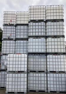 タンク,IBCタンク,UN認証付き,パレット付き,1000L,積載荷重2253kg の 