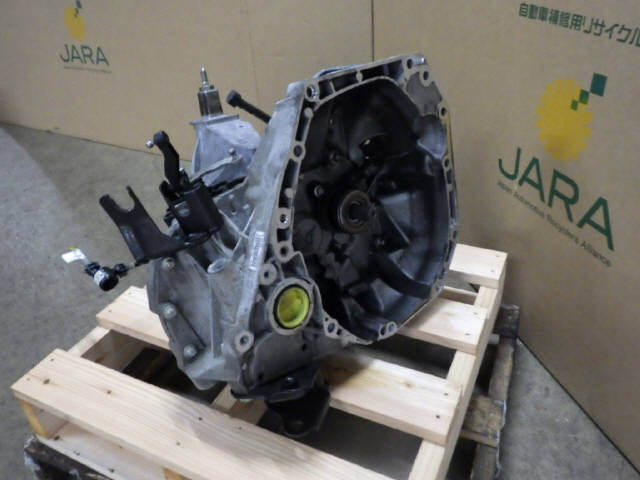 H30年 マーチ ニスモS NISMO DBA-K13改 マニュアルトランスミッション MT 29527km[ZNo:03005186] | マーチ Ｓ パフォーマンスセンター EVO 予算100万円台で狙えるMTホット