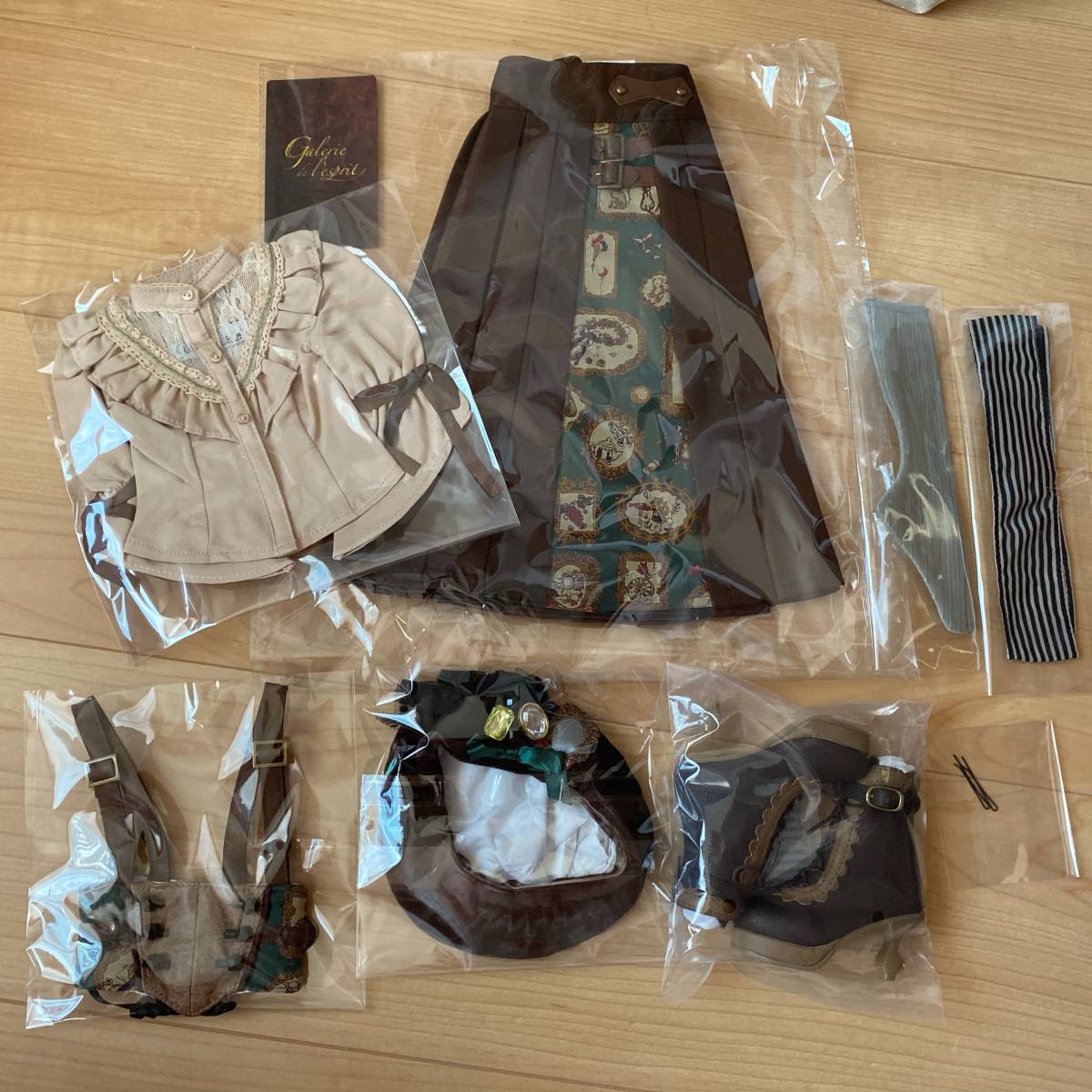 リーゼロッテの2021 Galerie de L’espritの洋服のセット_1