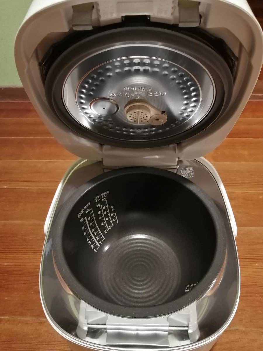修理上がり品★TOSHIBA 真空圧力IH RC-18VSL 東芝 IH炊飯ジャー 炊飯器 10合 1枡 中古 ★上蓋など一部パーツは新品です