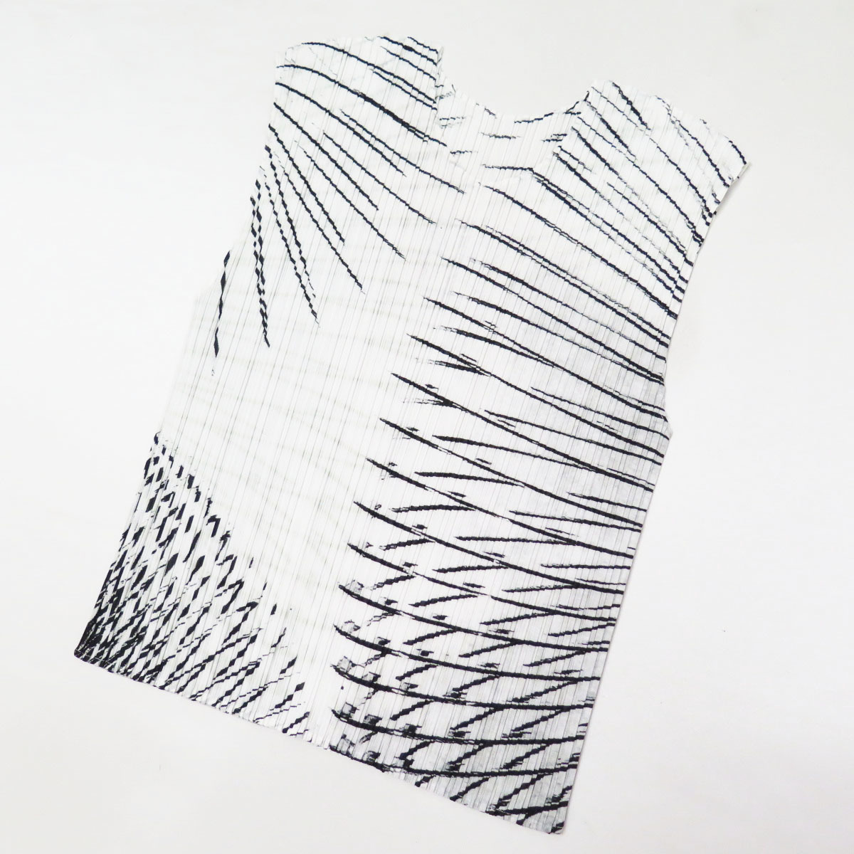 ISSEY MIYAKE PLEASE PLEATS 0 Spring Summer Issey Pleats Please 