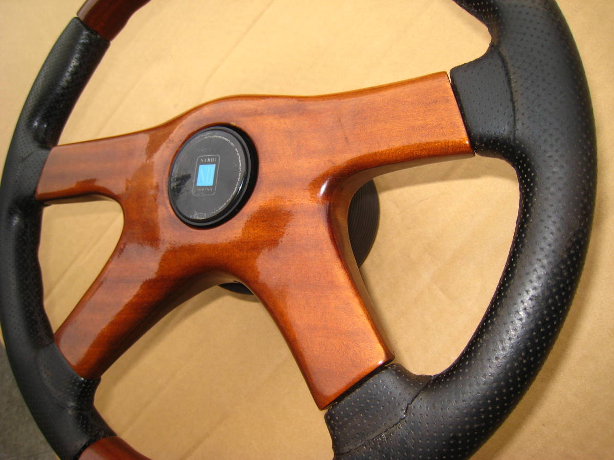 車 ナルディ ガラ4 GARA4 当時物 Y31セドグロ用ボス付き NARDI