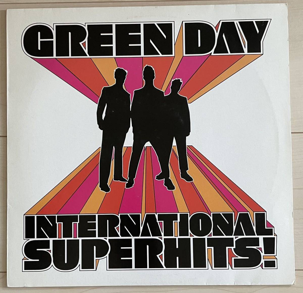 セール，大得価 GREEN DAY グリーンデイ INTERNATIONAL SUPER HITS LP レッドバイナルオリジナル盤(Green Day)｜売買されたオークション情報、yahooの商品情報をアーカイブ公開 - オークファン G