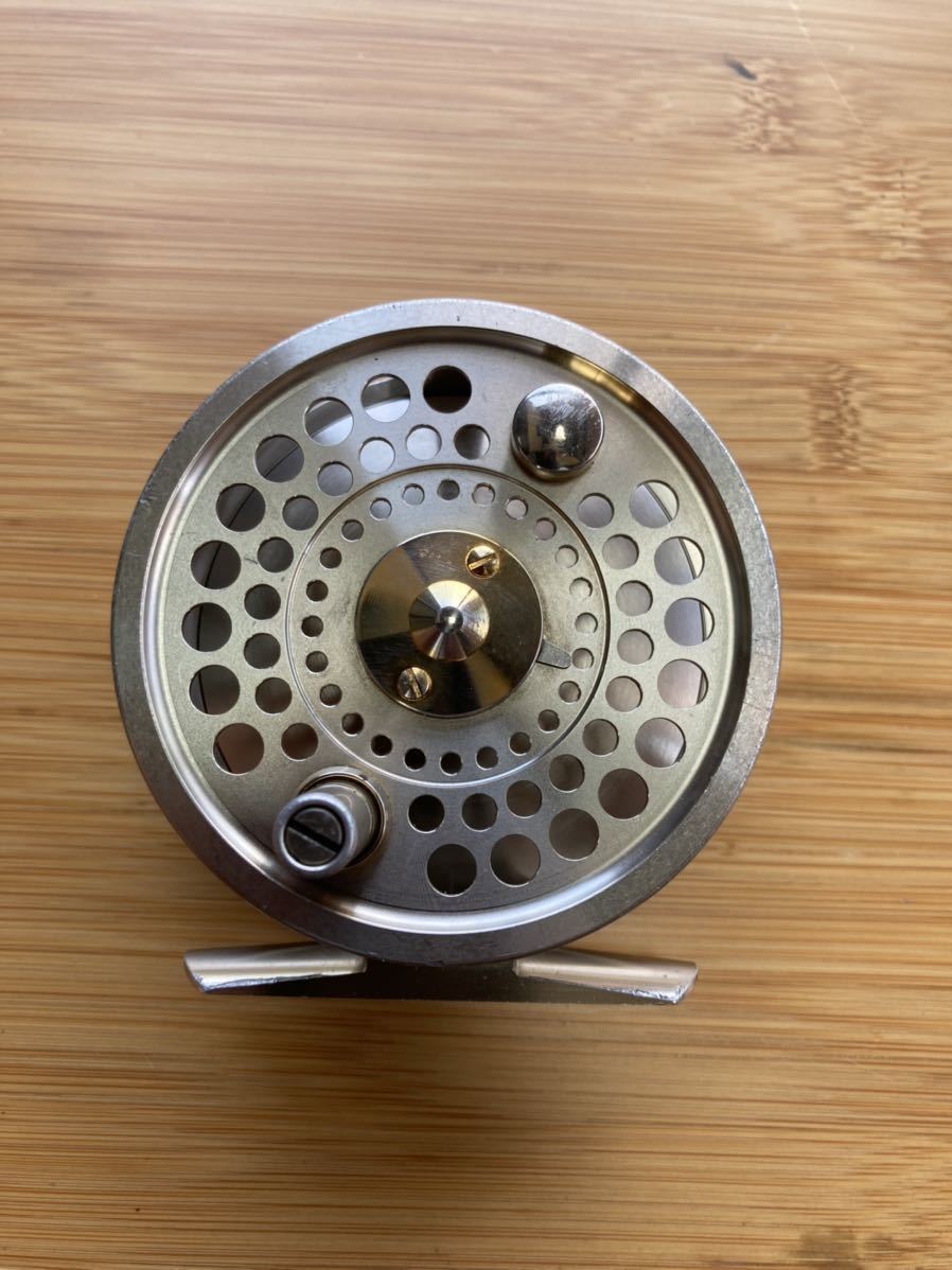 DAIWA アルトモア Alltmor 200Dフライリール #5⁄6 DAIWA Alltmor 200D