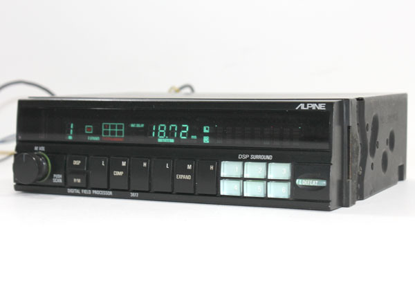 ジャンク品ALPINEデジタルフィールドプロセッサー3617 ALPINE DSP デジタル・フィールド・プロセッサー 3617 ジャンク品