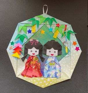 ハンドメイド 壁面飾り 折り紙 リース 七夕 織姫 彦星 折り紙 千代紙 売買されたオークション情報 Yahooの商品情報をアーカイブ公開 オークファン Aucfan Com