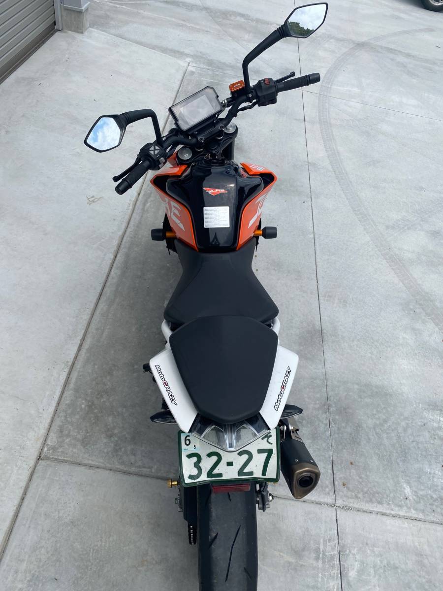 0 | KTM 1 ⁄ Duke Guide DUKE⁄KTM - Total 390DUKE Motorcycle DUKE
