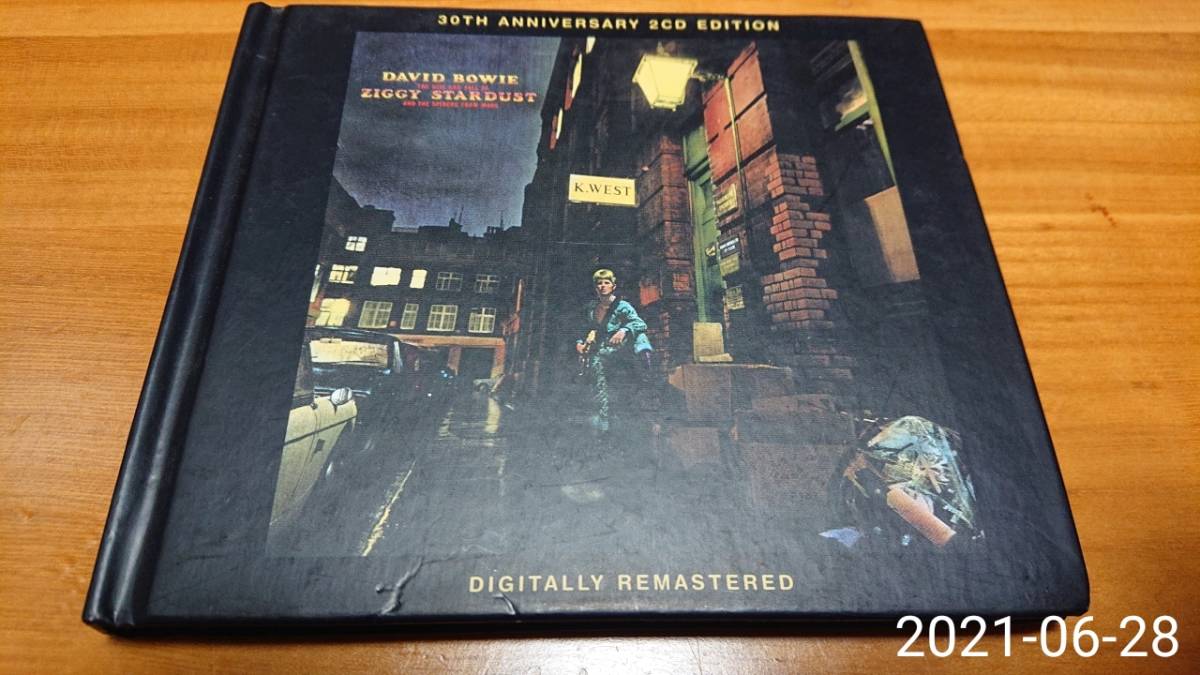 CD DAVID BOWIE ZIGGY STARDUST 30TH ANNIVERSARY 2CD EDITION デヴィッド・ボウイ ジギー・スターダスト ブックレット仕様 輸入盤_1