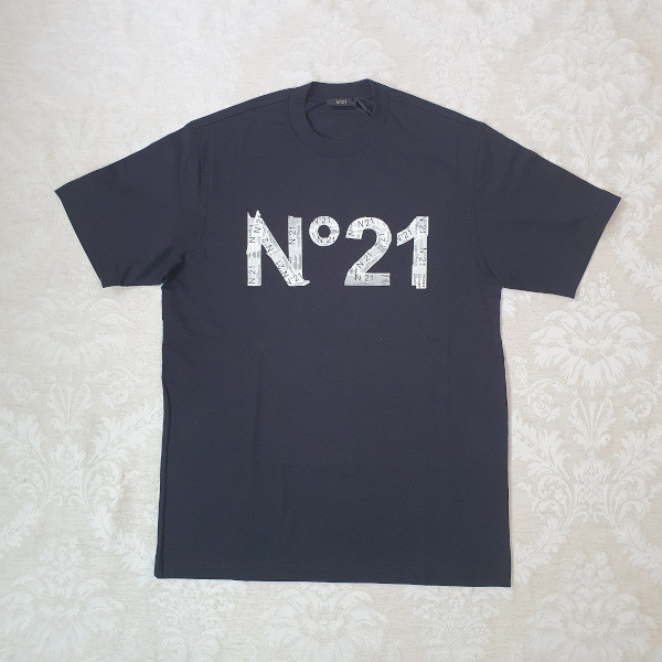 数量限定，本物保証 N&deg;21 numero ventuno ヌメロヴェントゥーノ N&deg;21 KIDS ロゴTシャツ ブラック 12Y N21034N0003(150（145～154cm）)｜売買されたオークション情報、yahooの商品情報をアーカイブ公開 - オークファン 半袖Tシャツ