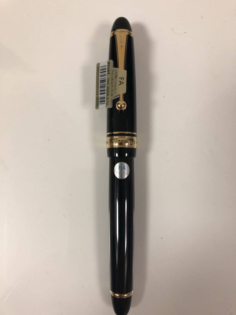 ペン先14K☆PILOT 万年筆 全長12.5㎝ パイロット 文房具 筆記用具 USED