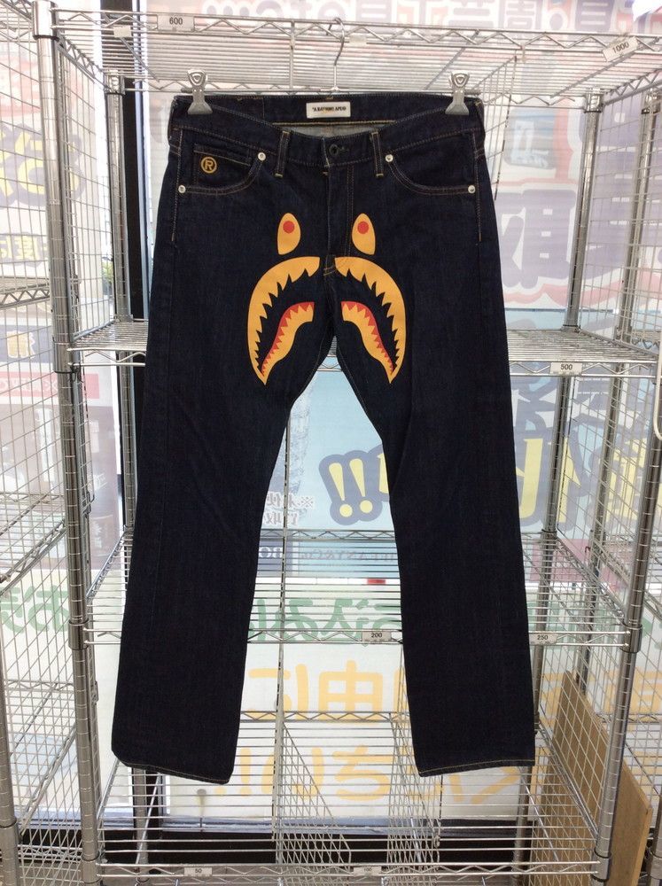 セール，得価 A Bathing APE/ベイシングエイプ/シャーク/ジーンズ/デニム/サイズ表記S 3114/高洲店(ジーンズ)｜売買されたオークション情報、yahooの商品情報をアーカイブ公開 - オークファン 男性用