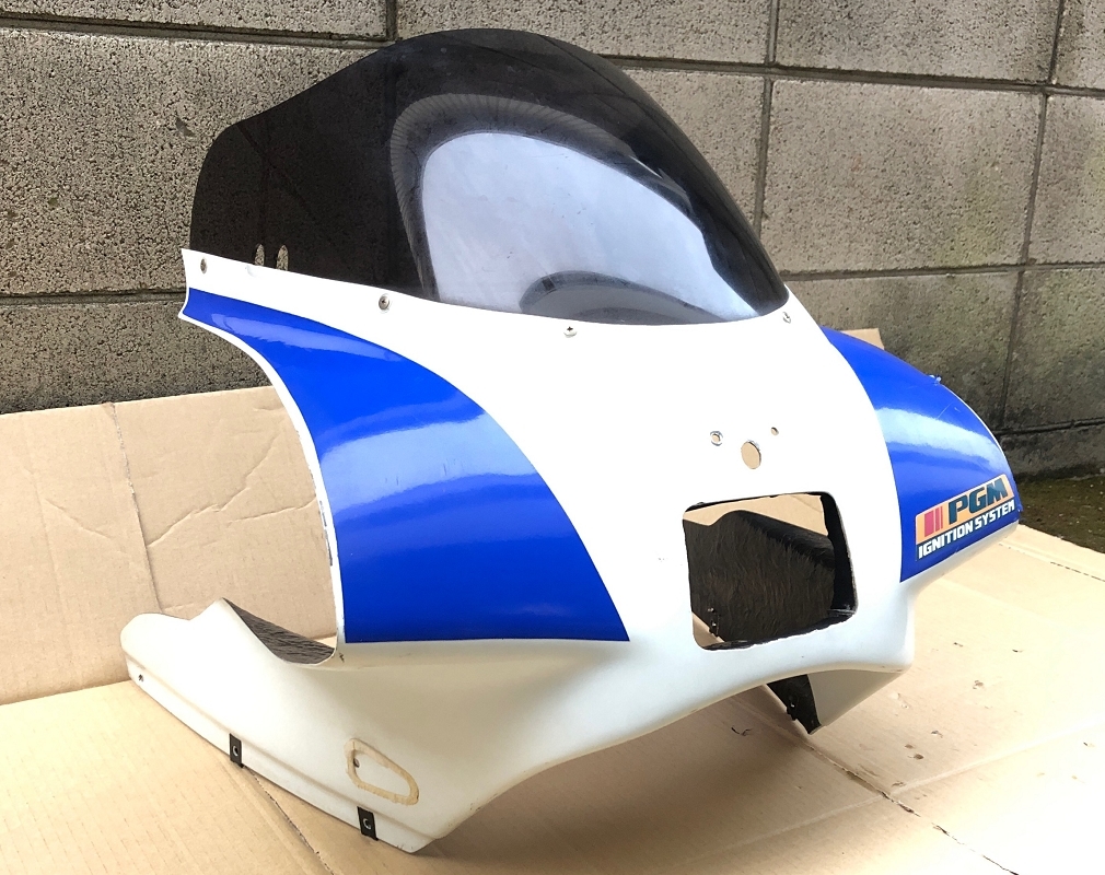 mc18 88 アッパーカウル　当時物？　県内直接取引可 NSR250R MC18 88 FRP アッパーカウル スクリーン NSR250 MC-18 mc18 88