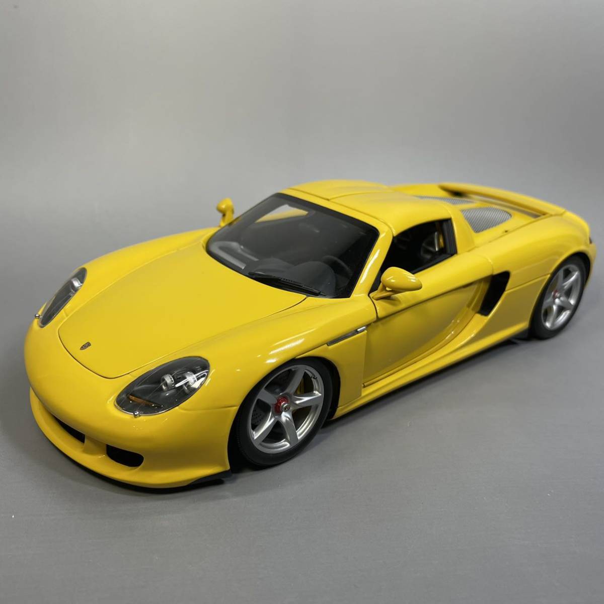 ◎ ② MINICHAMPS 1/18 PORSCHE CARRERA GT ポルシェ 0 Porsche 1&frasl;18 Metallic Irish 1