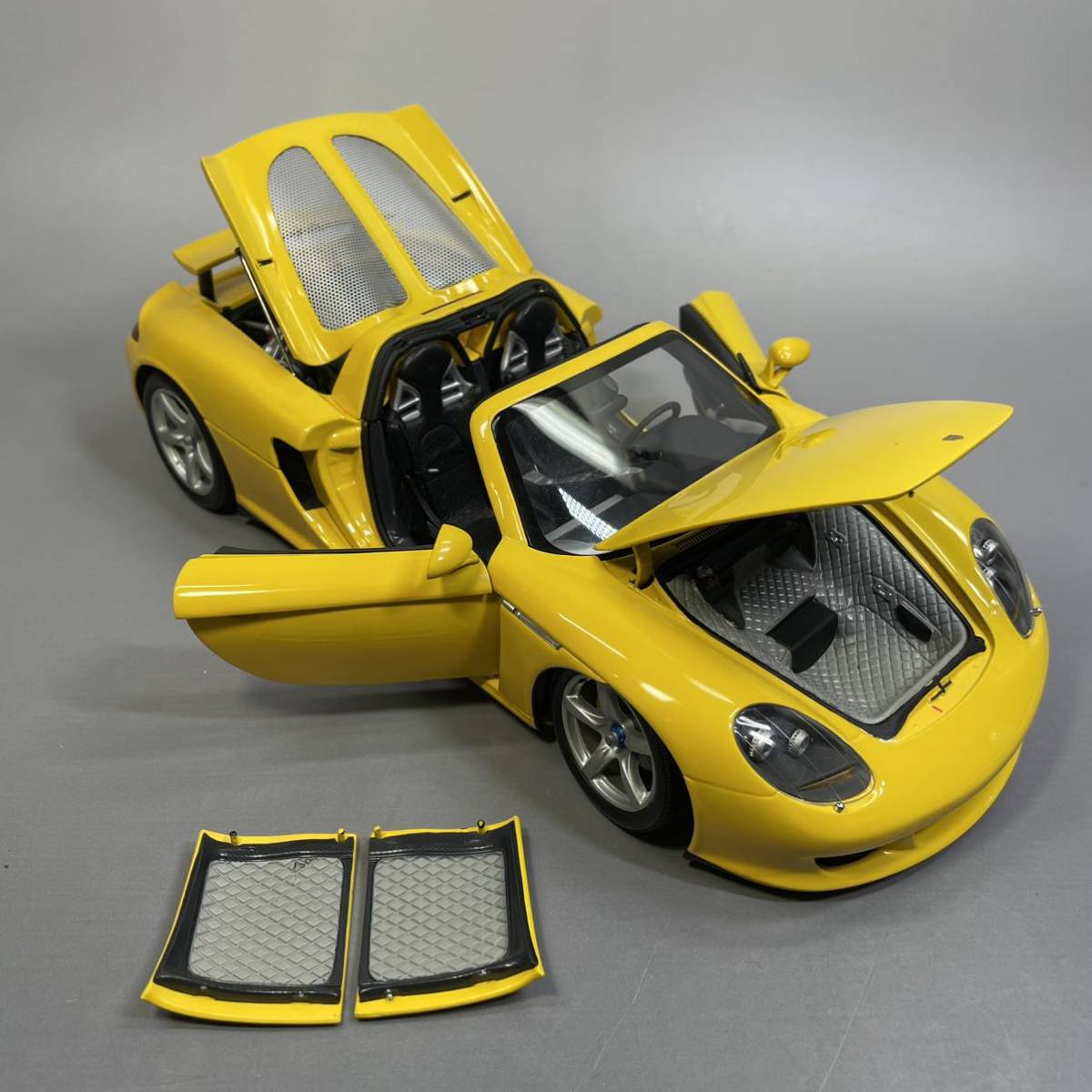 ◎ ② MINICHAMPS 1/18 PORSCHE CARRERA GT ポルシェ 0 Porsche 1&frasl;18 Metallic Irish 1