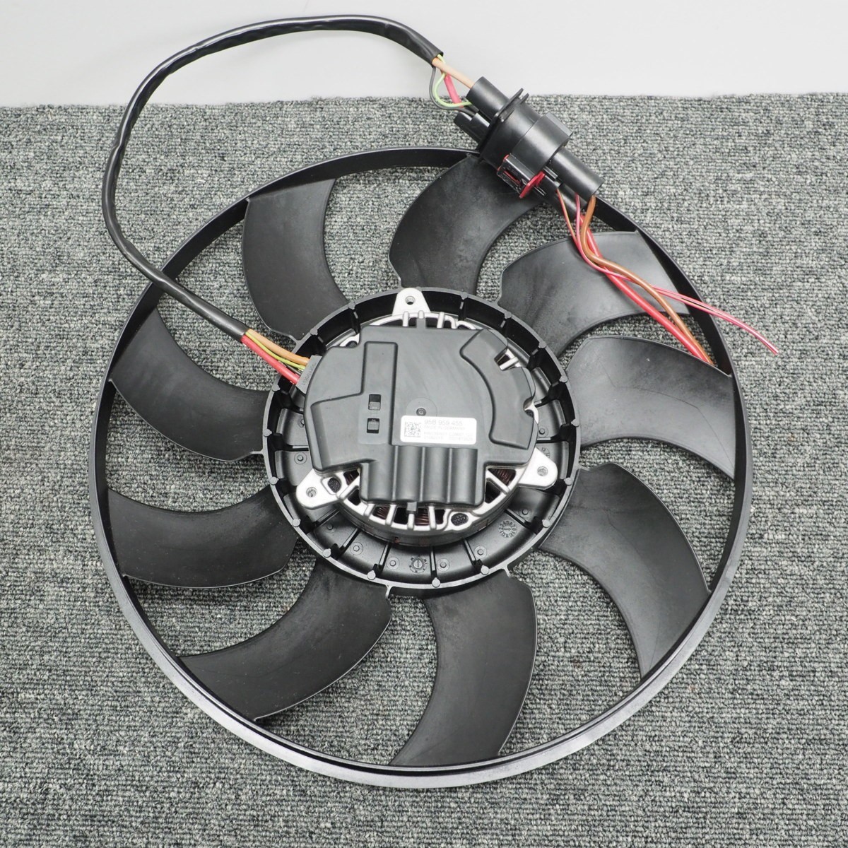 お得，100%新品 [P-12]ポルシェ マカン Macan 95B 電動ファン 