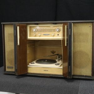 【希少】Victor ステレオハイファイ 真空管ラジオ レコードプレイヤー FM Yahoo!オークション - 希少 VICTOR 真空管ステレオ Hi-Fi STEREO AUDI
