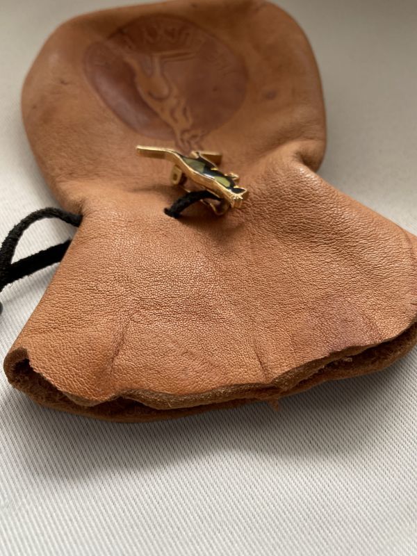 Ж オーストラリア カンガルー ラッキーポーチ LUCKY POUCH レザー 小物