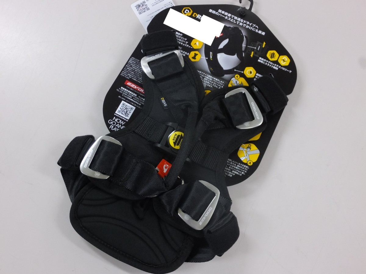 【未使用、在庫品】 EZYDOG　イージードッグ　ドライブハーネス　ペット　犬　ドッグ　Mサイズ　中型犬　大型犬